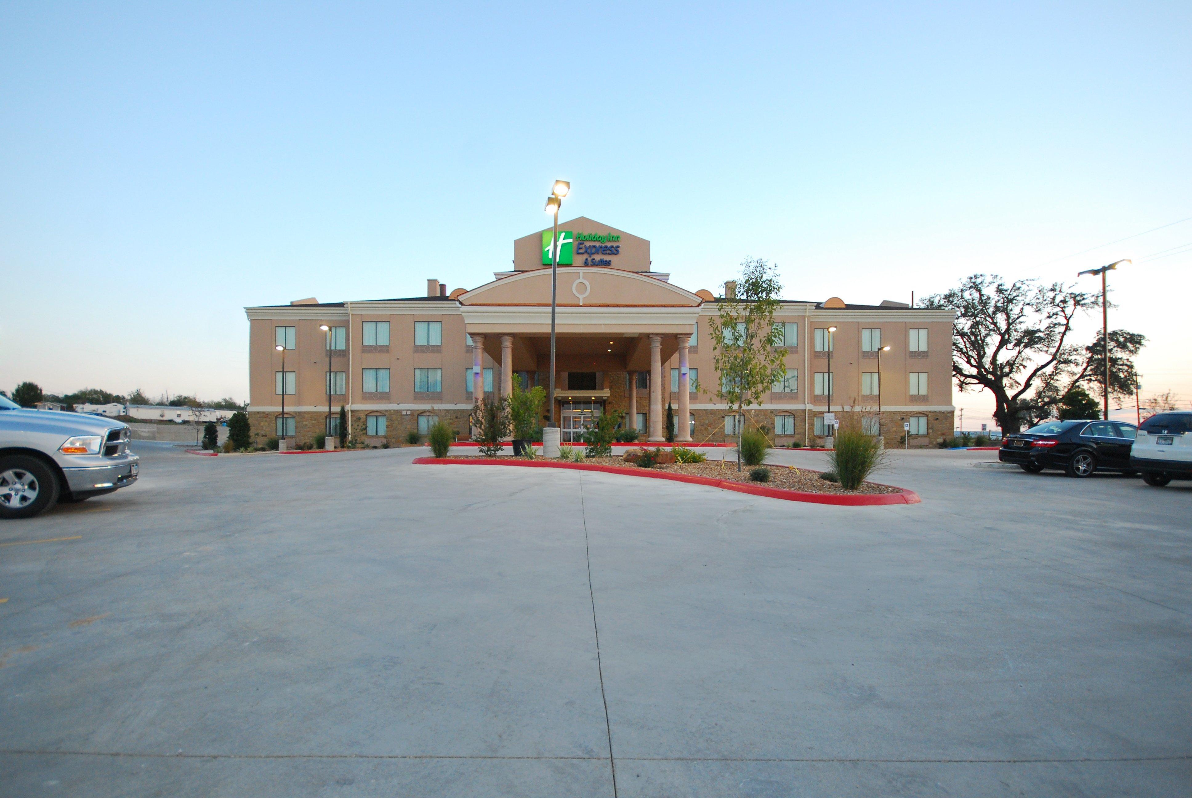 Holiday Inn Express & Suites Gonzales By Ihg Eksteriør billede
